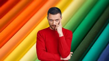Ni rojo ni azul: estos son los 3 colores más elegidos por las personas con alto coeficiente intelectual