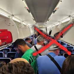 Confirmado: de cuánto es la multa por levantarse antes de tiempo en un avión