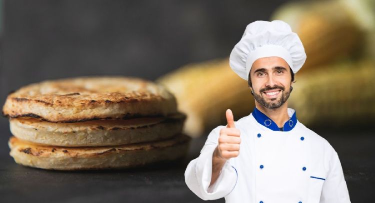 Cómo preparar arepas de plátano maduro rellenas de queso con solo 6 ingredientes