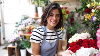 ¿Quiere trabajar en la Feria de las Flores? Estas serán las vacantes disponibles entre el 1 y el 10