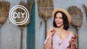Foto ilustrativa de la nota titulada: Reciclaje creativo transforma palos de escoba en objetos útiles con técnica DIY