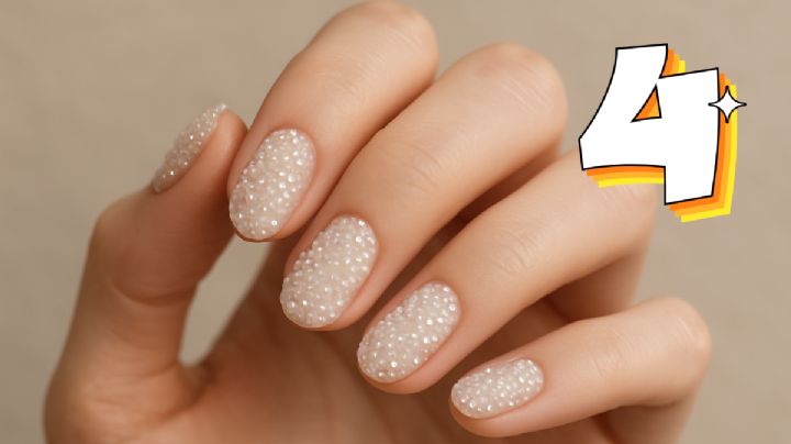 Expertas en uñas revelan los diseños crystal nails que marcarán las tendencias de agosto