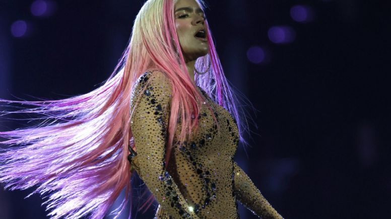 Así confirmó Karol G su participación en el show de medio tiempo de la NFL en Brasil: “Estoy muy emocionada"