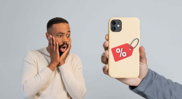 Almacenes Carulla remata iPhone 13 reacondicionado en color rosa con garantía de 12 meses