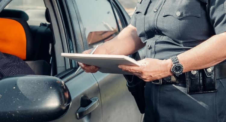 Guía para conductores de vehículos en Colombia: ¿cómo saber si una multa por exceso de velocidad es correcta?