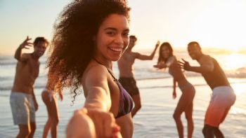 La playa colombiana que es ideal para conocer con amigos