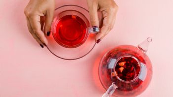 Cuáles son los beneficios de tomar té de flor de Jamaica