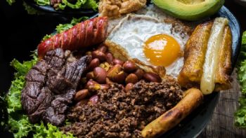 Cuáles son los mejores 3 platillos colombianos que todo turista debe probar