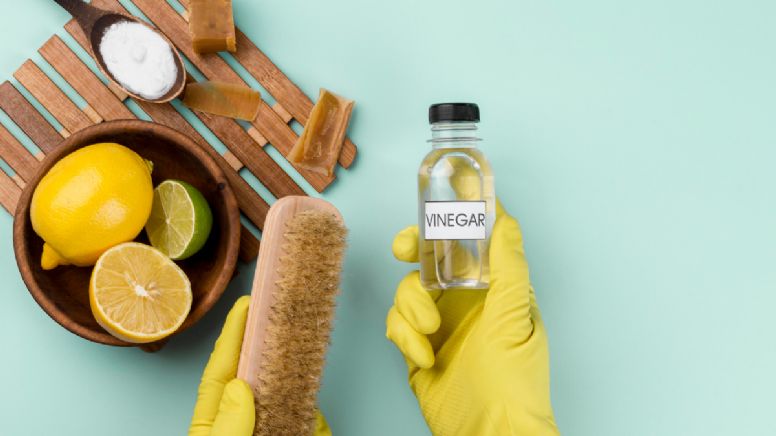 Qué ocurre si rocías la escalera de tu casa con un poco de vinagre