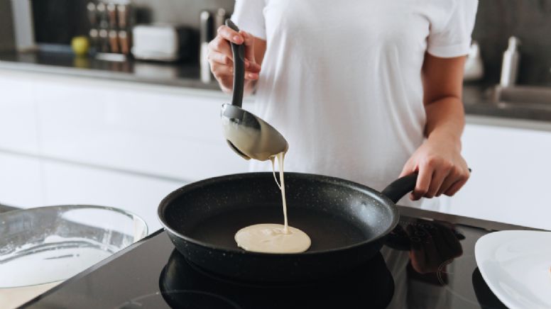 Cómo evitar que la comida se pegue en la sartén al cocinar