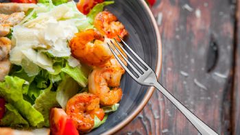 4 recetas con camarones, ideales para comenzar a consumir más pescado y mariscos