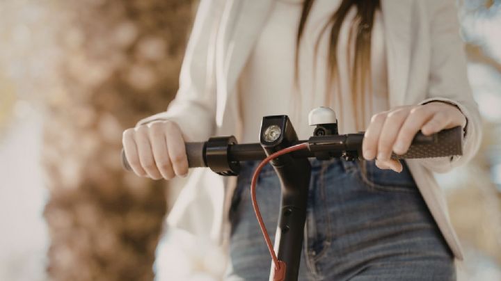 A partir de qué edad se puede utilizar patineta eléctrica en Colombia en la vía pública